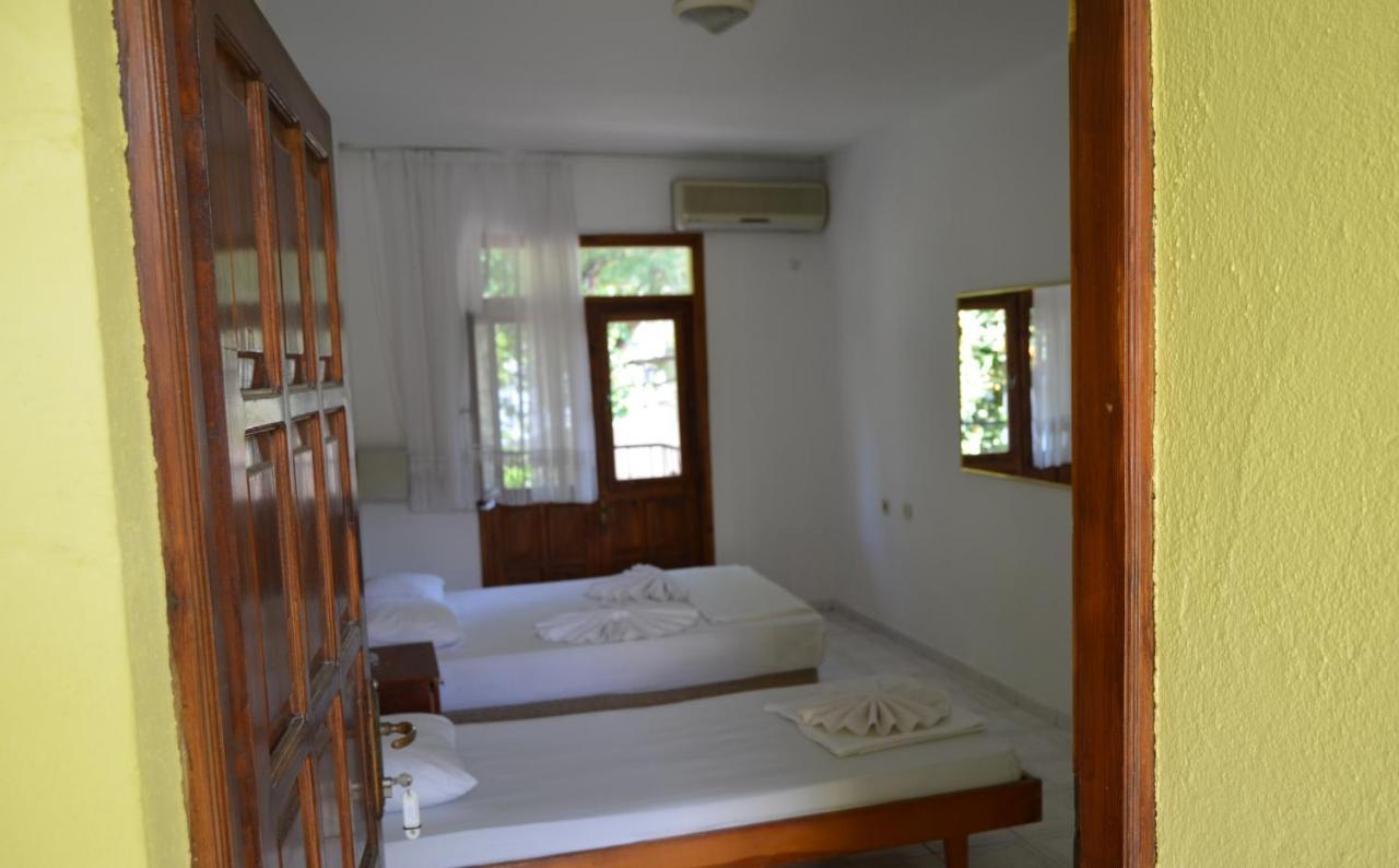 דליאן Patio Hotel מראה חיצוני תמונה
